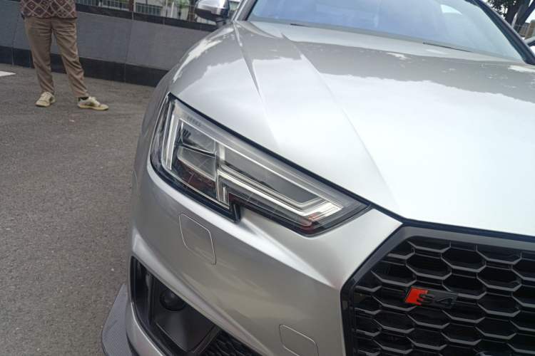 Used Audi A4L 2019 40 TFSI Fashion Edition China VI Emission Standard
