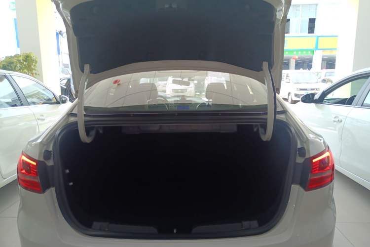 Used Ford Escort 2015 1.5L Automatic Fashion Model