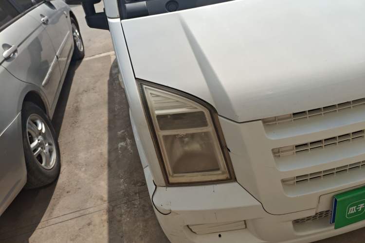 Used Dongfeng Xiaokang C37 2012 1.4L Entrepreneur II Type DK13-06
