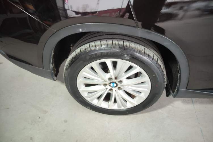 Used BMW X5 2014 xDrive35i Leading Model Exterior 5