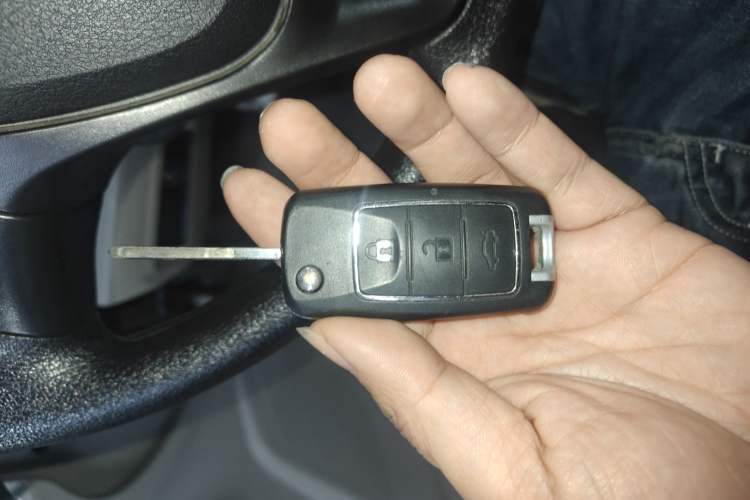 Used FORTHING Lingzhi 2019 M5L 1.6L 7-Seater Base Model China VI Standard