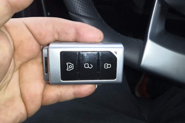 Used 212 T01 2025 2.0T Changfeng
