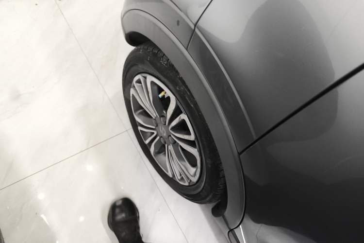 Used Leapmotor T03 2020 400 Lite Edition Right Rear Wheel Hub