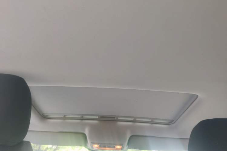 Used Volkswagen Jetta 2013 1.6L Manual Comfort Model
