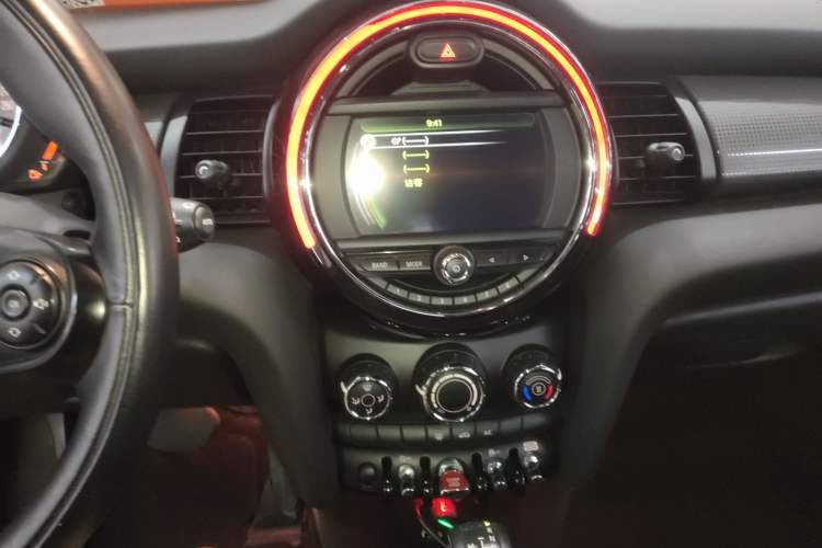 Used MINI MINI 2016 1.5T COOPER Five-Door Edition