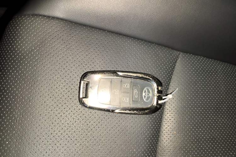 Used Toyota Granvia 2024 2.5L Hybrid Prestige PLUS Four-Wheel Drive Version
