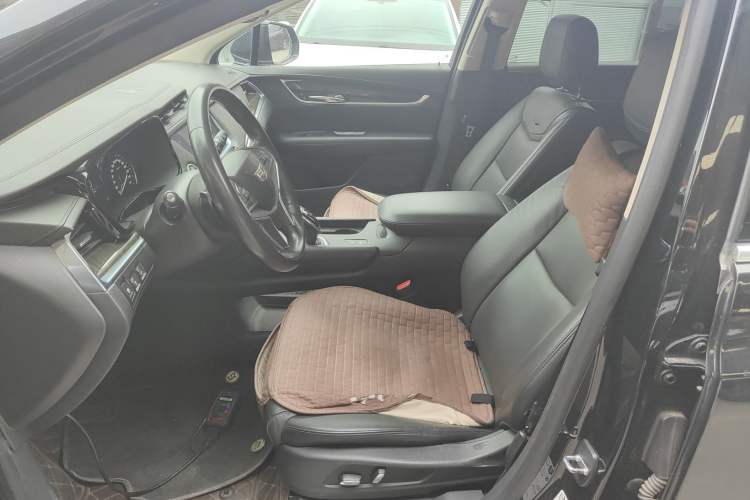 Used Cadillac XT5 2018 25T Luxury Model
