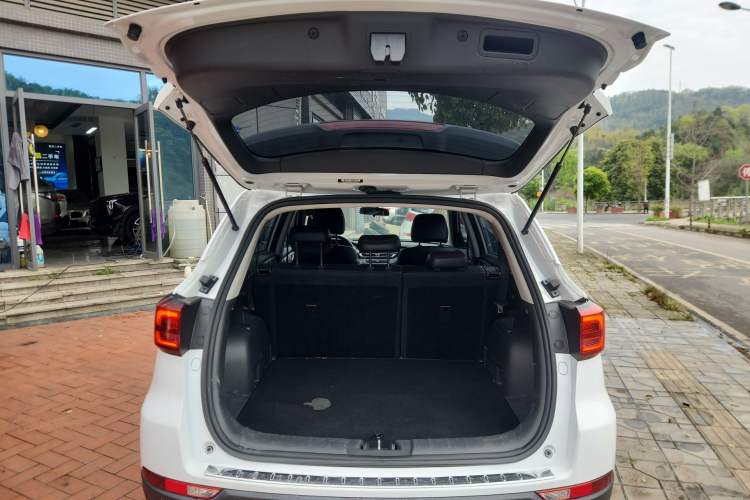 Used CHANGAN CS75 2022 Blue Whale Edition 1.5T DCT Luxury Model
