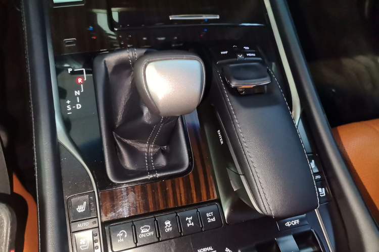 Used Lexus LX 2016 570 Prestige Luxury Edition