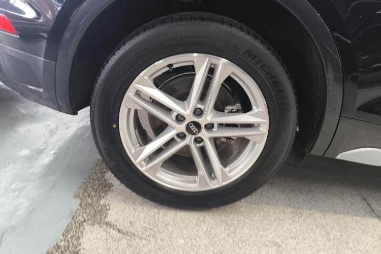 Used Audi Q5L 2023 40T Fashionable and Elegant Version