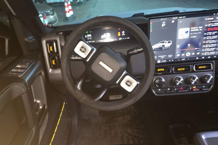 Used iCAR V23 2025 401 Two-Wheel Drive Intelligent Driving Version Steering Wheel