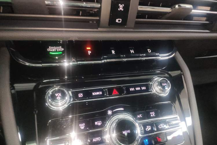 Used Lincoln Corsair 2022 2.0T Two-Wheel Drive Luxury Edition