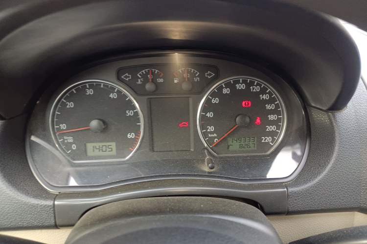 Used Volkswagen Polo 2011 Jingqu 1.4L Manual Shishang Edition Instrument Cluster