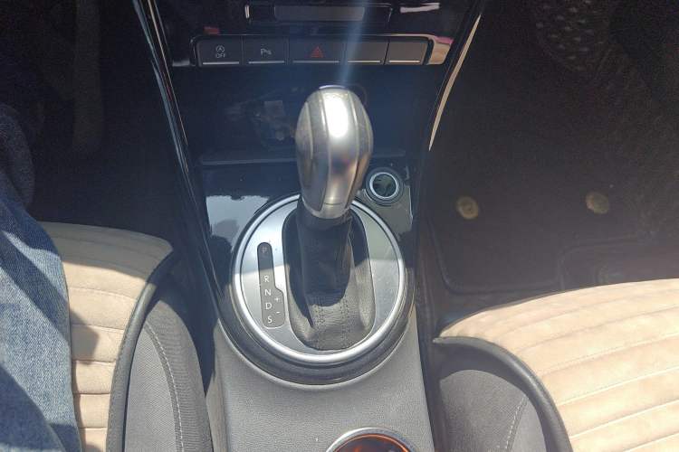 Used Volkswagen Beetle 2019 180TSI Collector's Edition Gear Lever