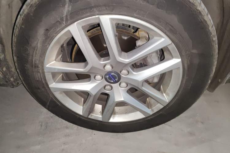 Used Volvo XC60 2017 T5 AWD Smart Upgrade Model