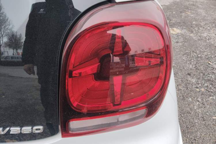 Used Roewe Clever 2021 302 km New Four-Seater Super-Efficient Version