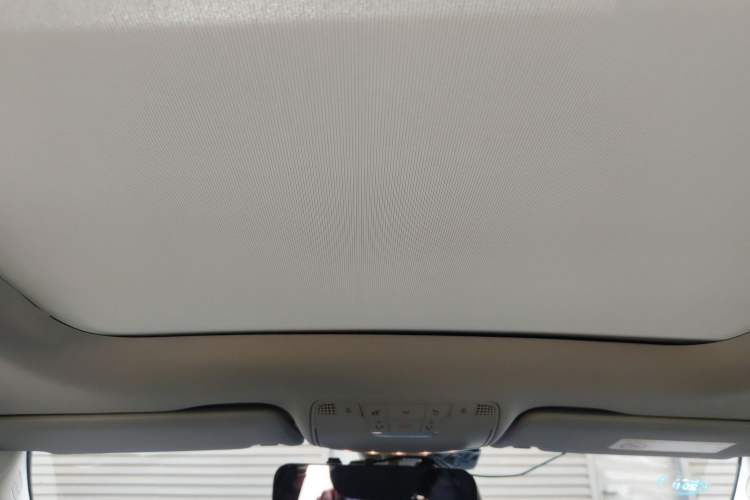 Used Mercedes-Benz C-Class 2015 C 200 station wagon
