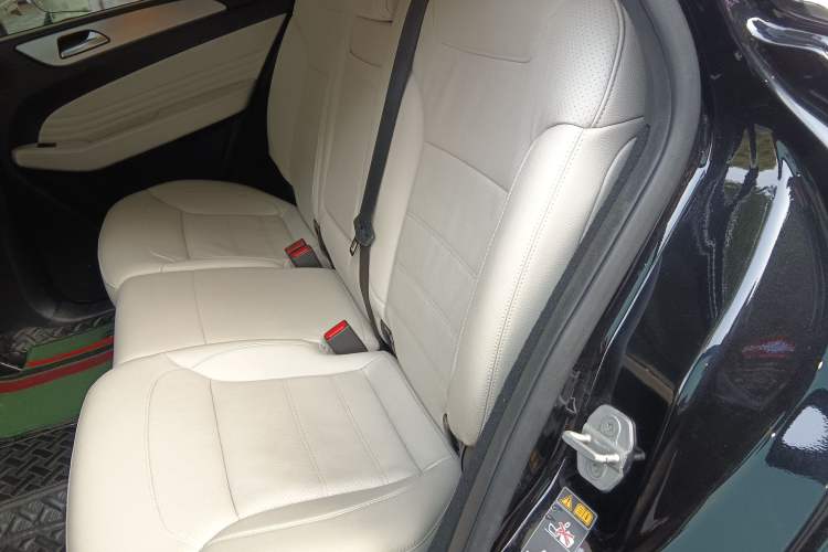 Used Mercedes-Benz GLE Coupe 2015 GLE 320 4MATIC Coupe SUV Left Rear Seat