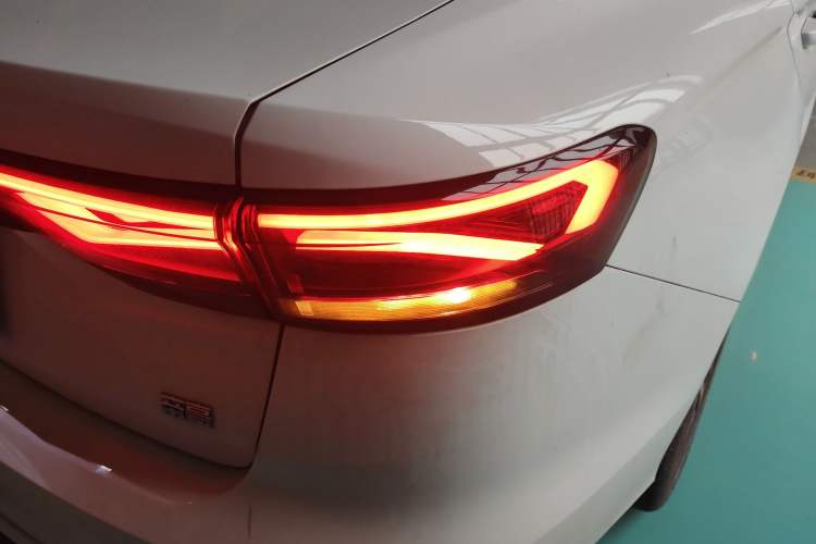 Used Geely Auto Emgrand 2023 4th Generation Champion Edition 1.5L CVT Prestige Model