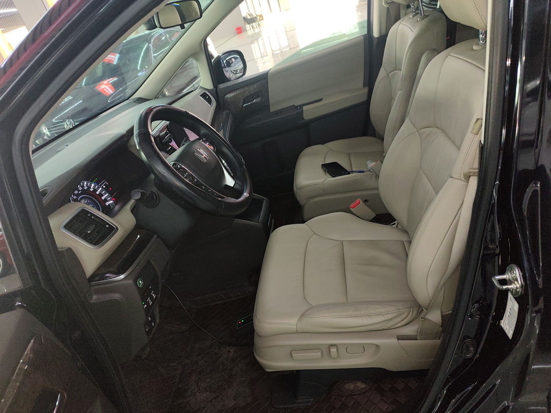 Interior delantero