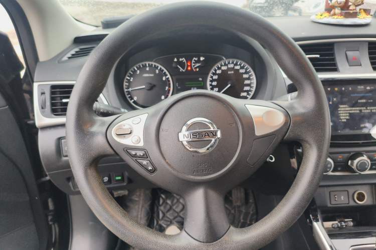 Used Nissan Sylphy 2021 Classic 1.6XL CVT Luxury Edition Steering Wheel