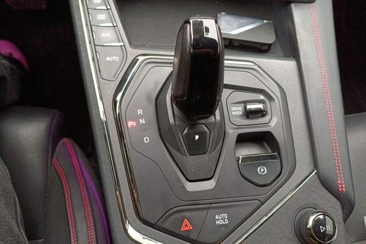 Used Lynk & Co 05 2020 2.0TD Four-Wheel Drive HypeHalo