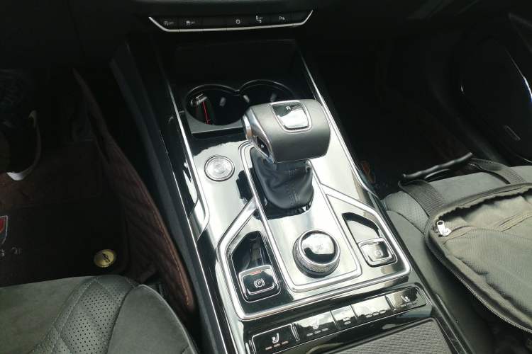 Used Hongqi HS5 2022 2.0T Smart Connect Flagship All-Wheel-Drive Version
