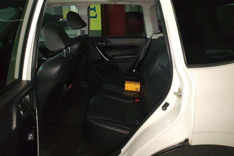 Used Subaru Forester 2016 2.5i Luxury Navigation Edition
