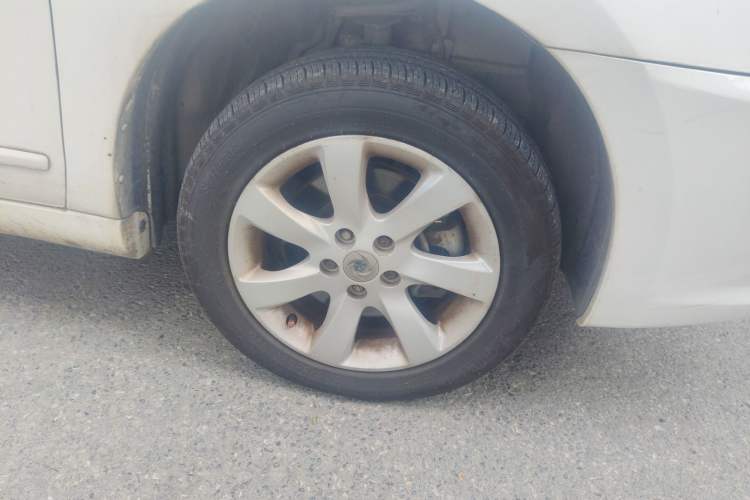 Used Dongfeng Junfeng E11K 2019 Standard Model
