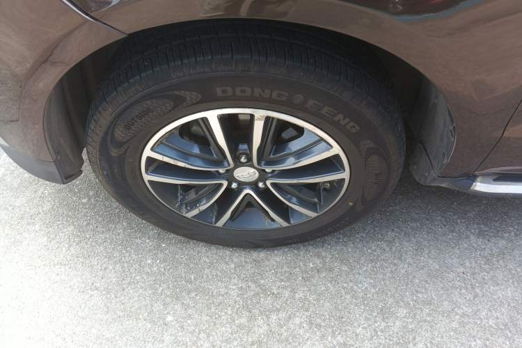 Used Geely Auto Vision X6 2018 1.4T CVT 4G Connected Flagship Edition
