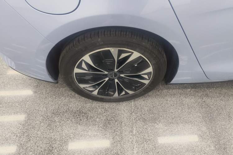 Used BYD Seal 2022 550 km Standard Range Rear-Wheel Drive Elite Version