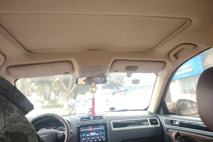 Used Yema T70 2016 Upgraded Model 1.5T Manual Luxury Version
