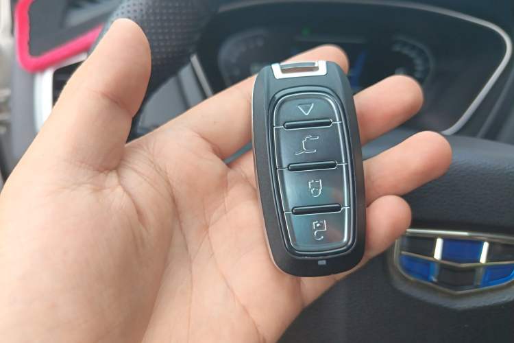 Used Geely Auto Vision X6 2018 1.8L Manual 4G Connect Luxury Edition