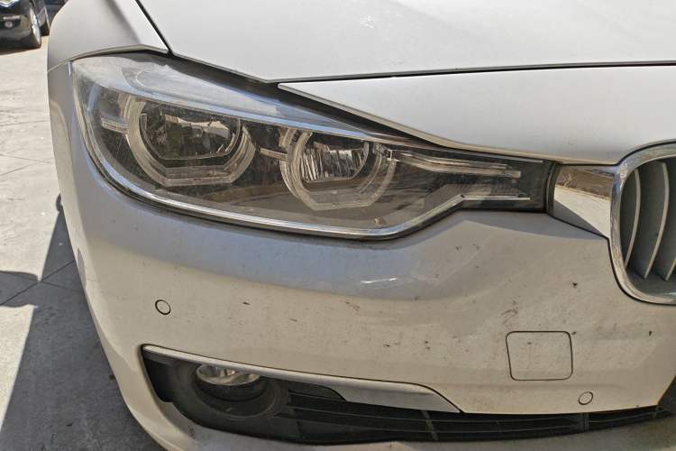 Used BMW 3 Series 2018 320Li Fashion Model Right Front Headlight