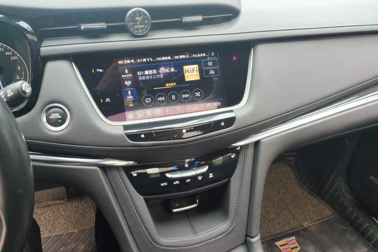 Used Cadillac XT5 2021 28T Luxury Model
