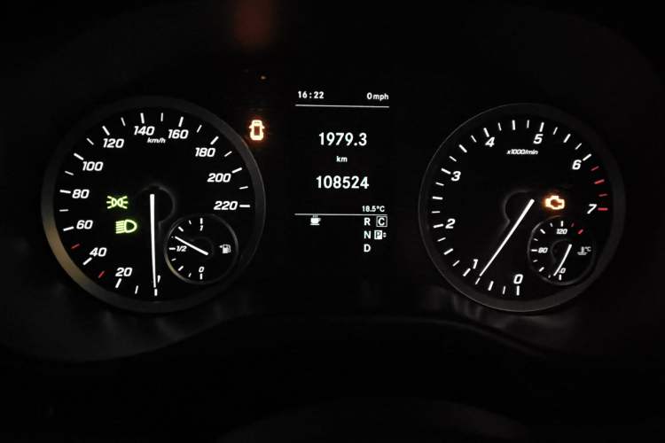 Used Mercedes-Benz Vito 2018 2.0T Business Version China VI Emission Standard
