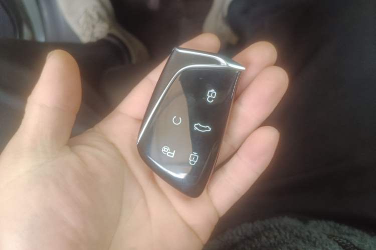 Used Dongfeng Aeolus Mage 2024 HONOR Edition DH-i 1.5T Luxury Model