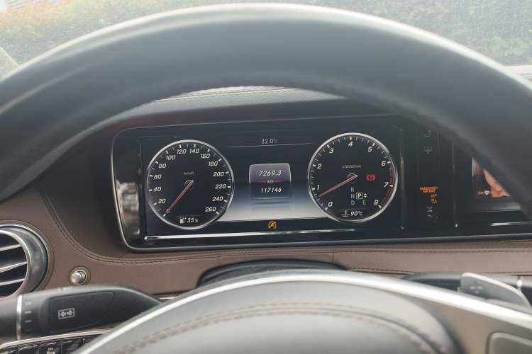 Used Mercedes-Benz S-Class 2014 S 320 L Business Model