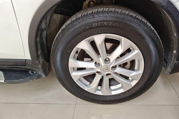 Used Nissan X-Trail 2015 2.0L CVT Comfort MAX Edition 2WD
