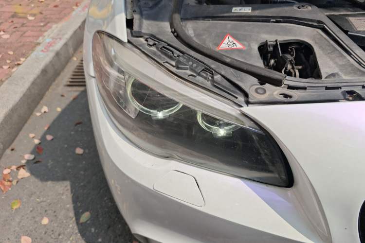 Used BMW 5 Series 2011 523Li Luxury Model
