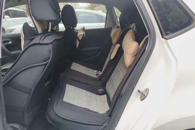 Used Volkswagen Polo 2016 1.4L Manual Fashion Model Left Rear Seat