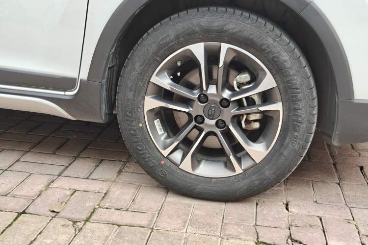 Used Geely Auto Vision X3 2019 Upgraded Model 1.5L CVT Prestige Version