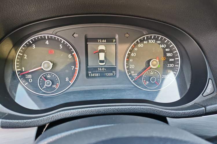 Used Volkswagen Passat 2014 1.8TSI DSG Prestige Edition
