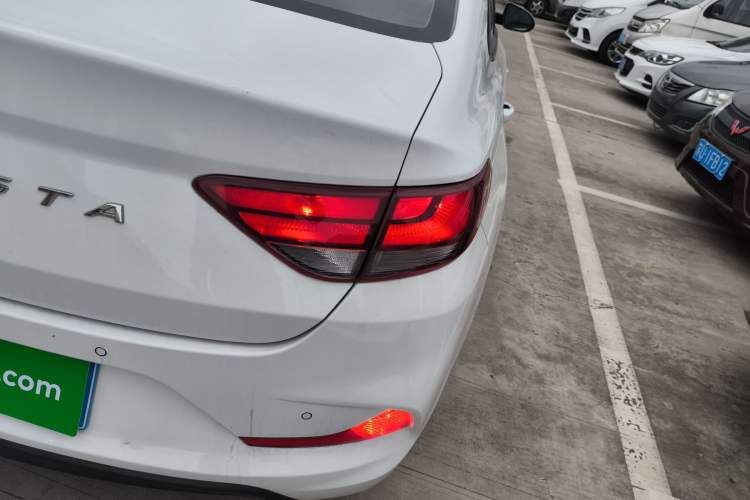 Used Hyundai Celesta 2018 1.6L Automatic GL Enjoyment Edition China VI compliant
