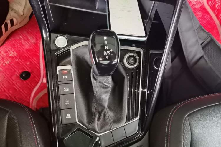 Used Volkswagen Tayron 2019 330TSI Two-Wheel Drive Luxury Model China VI Standard Gear Lever