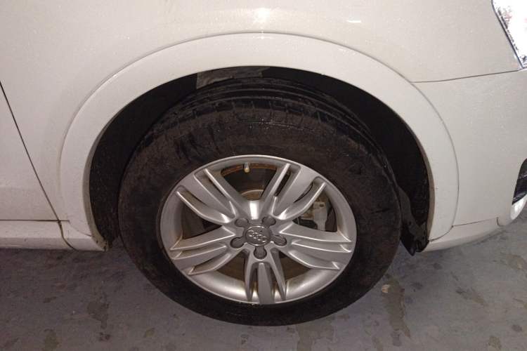 Used Audi Q3 2015 35 TFSI Comfort Model
