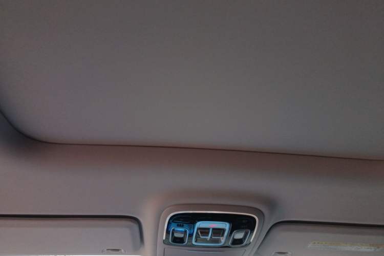 Used BAIC Off-Road BJ40 2024 2.0T All-New Urban Hunter Edition Chivalrous Style
