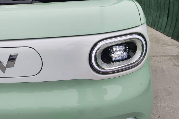 Used Wuling Hongguang MINIEV 2024 3rd Generation 215km Youth Edition