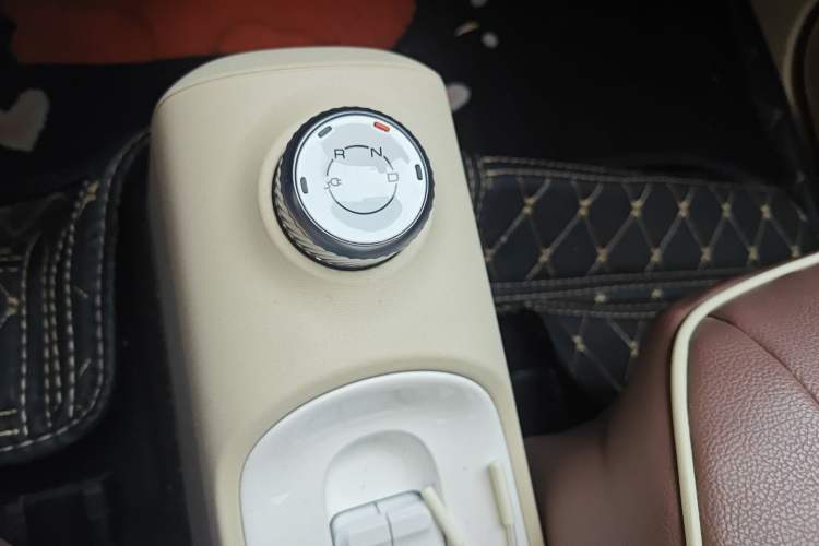 Used Wuling Hongguang MINIEV 2024 3rd Generation 215km Advanced Version