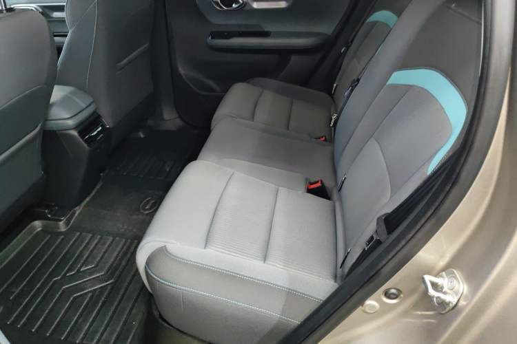 Used AION Y 2022 Plus 70 Enjoy Edition Left Rear Seat